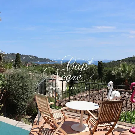 Somptueuse Classee 4 Etoiles Avec Piscine Et Jardin Vue A Cavaliere Villa Le Lavandou